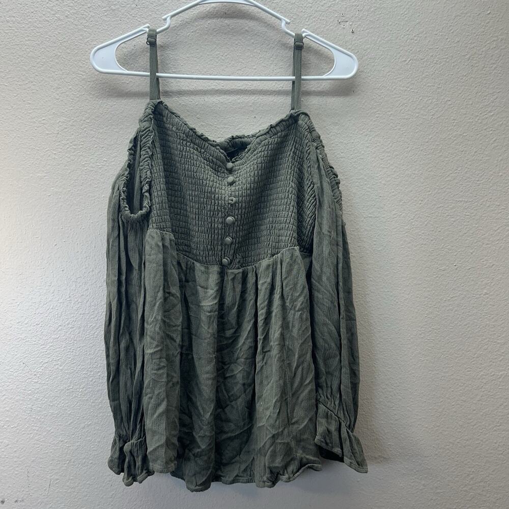 Torrid Top‎ Womens Plus 1X Olive Green Cold Shoulder Babydoll Boho Smocked Top